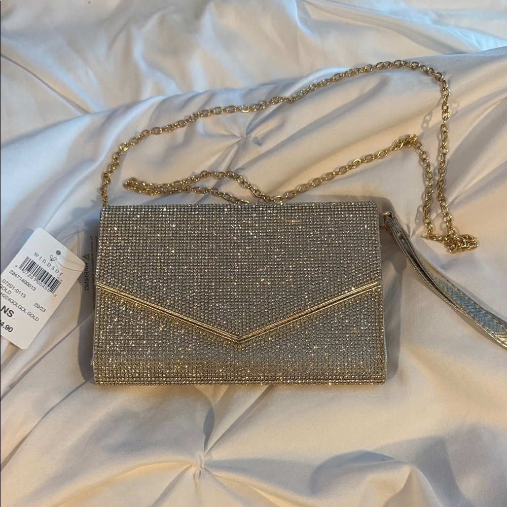 NWT Windsor Gold and Champagne Sparkling Pave Clutch, Wristlet, Purse with Chain